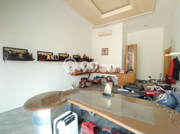 Dijual! Komersial di Tanah Mas Semarang LT 300m2 / LB 250m2 Kawasan Bisnis Dijual! Komersial di Tanah Mas Semarang LT 300m2 / LB 250m2 Kawasan Bisnis