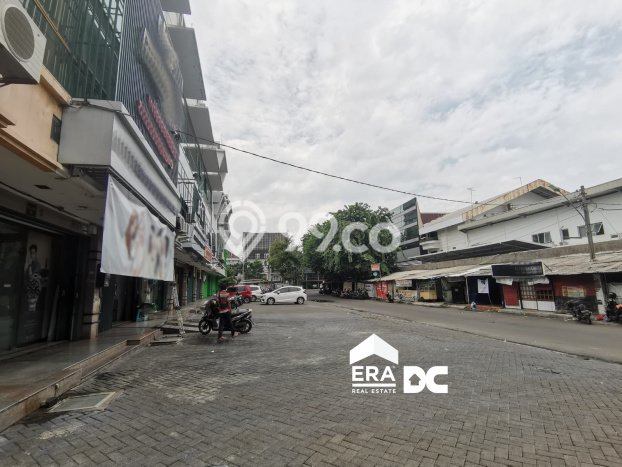 Ruko Dijual di Semarang LT 172m2 & LB 335m2 Lokasi Terbaik! Ruko Dijual di Semarang LT 172m2 & LB 335m2 Lokasi Terbaik!