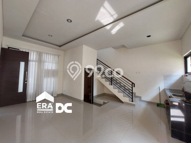 Rumah Luas Asri 3 KT Siap Pakai di BSB City Semarang Rumah Luas Asri 3 KT Siap Pakai di BSB City Semarang
