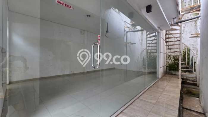 Disewakan Komersial komersial di Semarang Tengah luas bangunan 600m2 Disewakan Komersial komersial di Semarang Tengah luas bangunan 600m2