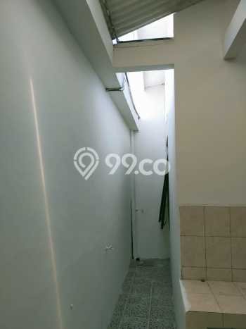 For Sale Rumah 2 Kamar Lokasi Ideal Bagus dan Strategis di Banyumanik For Sale Rumah 2 Kamar Lokasi Ideal Bagus dan Strategis di Banyumanik