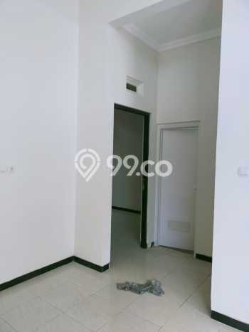 For Sale Rumah 2 Kamar Lokasi Ideal Bagus dan Strategis di Banyumanik For Sale Rumah 2 Kamar Lokasi Ideal Bagus dan Strategis di Banyumanik