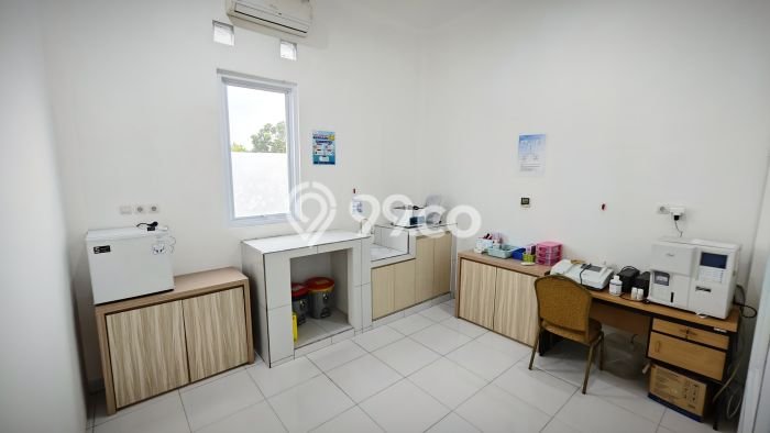 Komersial Bagus Dijual LB 288m2 Lokasi Strategis Kendal Area Cocok untuk Bisnis Komersial Bagus Dijual LB 288m2 Lokasi Strategis Kendal Area Cocok untuk Bisnis