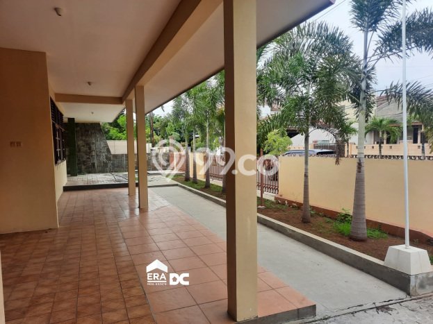Lokasi strategis! Rumah siap huni disewakan di Semarang Utara LB 500m2 Lokasi strategis! Rumah siap huni disewakan di Semarang Utara LB 500m2