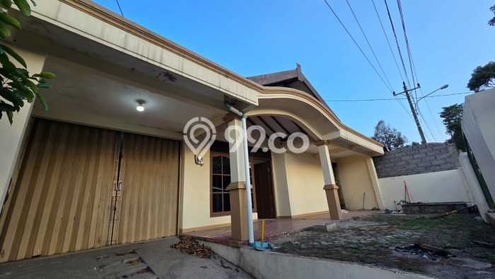 Jual Rumah Bagus Siap Huni LB 160m2 di Argomulyo, Salatiga Jual Rumah Bagus Siap Huni LB 160m2 di Argomulyo, Salatiga