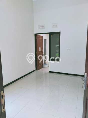 For Sale Rumah 2 Kamar Lokasi Ideal Bagus dan Strategis di Banyumanik For Sale Rumah 2 Kamar Lokasi Ideal Bagus dan Strategis di Banyumanik