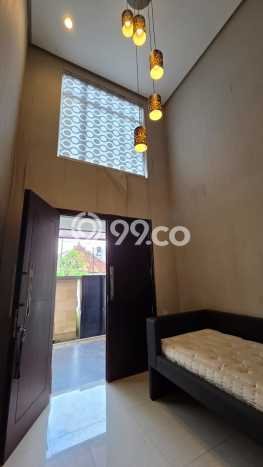 Lokasi strategis! Rumah siap pakai dikontrakkan di Semarang Selatan LB 300m2 Lokasi strategis! Rumah siap pakai dikontrakkan di Semarang Selatan LB 300m2