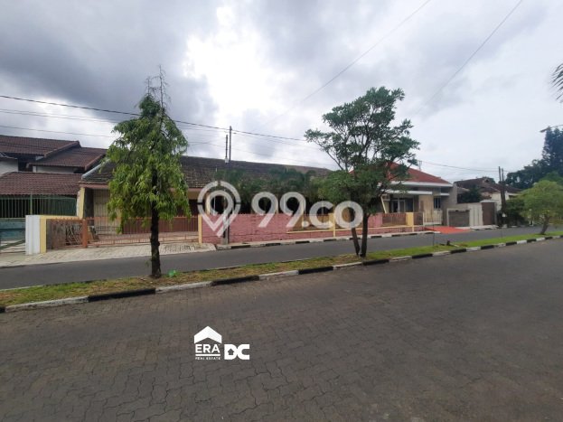 Lokasi strategis! Rumah siap huni disewakan di Semarang Utara LB 500m2 Lokasi strategis! Rumah siap huni disewakan di Semarang Utara LB 500m2