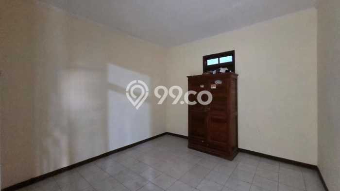 Jual Rumah Bagus Siap Huni LB 160m2 di Argomulyo, Salatiga Jual Rumah Bagus Siap Huni LB 160m2 di Argomulyo, Salatiga