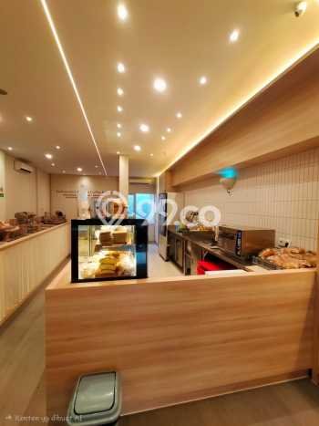 Komersial Bagus Dijual LB 240m2 Lokasi Strategis Semarang Area Cocok untuk Bisnis Komersial Bagus Dijual LB 240m2 Lokasi Strategis Semarang Area Cocok untuk Bisnis