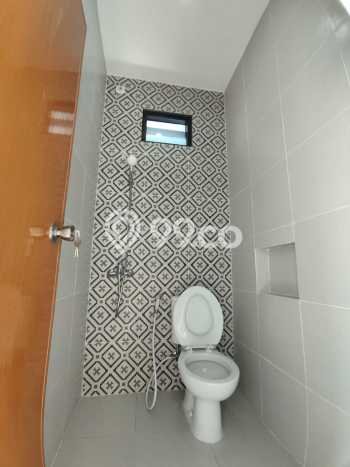 Dijual Rumah 3 Kamar Lokasi Ideal Bagus dan Strategis di Banyumanik Dijual Rumah 3 Kamar Lokasi Ideal Bagus dan Strategis di Banyumanik