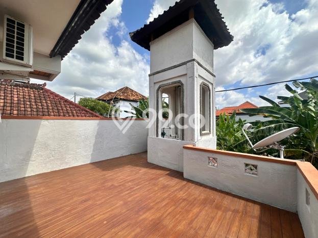 Ready to Use! Luxury House LT 300m2 Desain Elegan di Umalas Ready to Use! Luxury House LT 300m2 Desain Elegan di Umalas