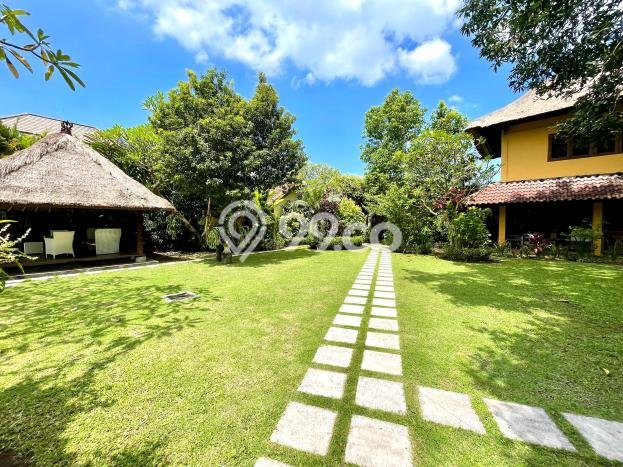 INVESTASI POTENSIAL! Vila Kawasan , Luas 1250m2m², Lokasi Strategis INVESTASI POTENSIAL! Vila Kawasan , Luas 1250m2m², Lokasi Strategis