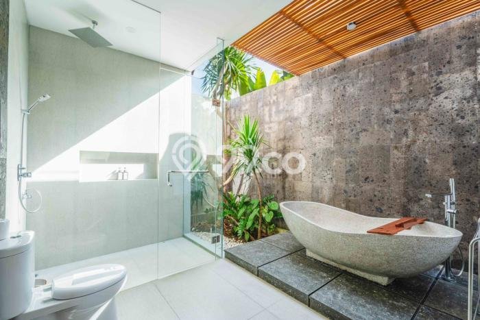 DIJUAL! Vila Kawasan , Area 305m2m², Posisi Strategis DIJUAL! Vila Kawasan , Area 305m2m², Posisi Strategis