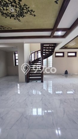 Rumah Luxury Modern Siap Huni di Bendungan Hilir Jakarta Pusat Rumah Luxury Modern Siap Huni di Bendungan Hilir Jakarta Pusat