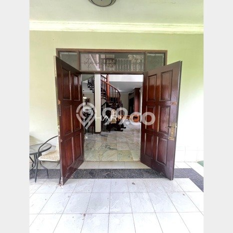 Rumah Luxury Modern Tanpa Renovasi di Pejaten Jakarta Selatan Rumah Luxury Modern Tanpa Renovasi di Pejaten Jakarta Selatan