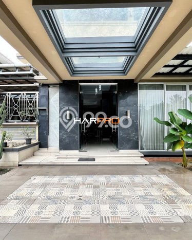 Rumah Luxury Modern Siap Huni di Cibubur Jakarta Timur Rumah Luxury Modern Siap Huni di Cibubur Jakarta Timur