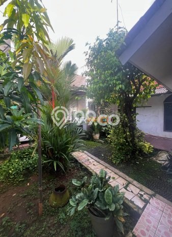 Hunian Mewah Siap Huni LT 561m2 di Pancoran, Jakarta Selatan Hunian Mewah Siap Huni LT 561m2 di Pancoran, Jakarta Selatan