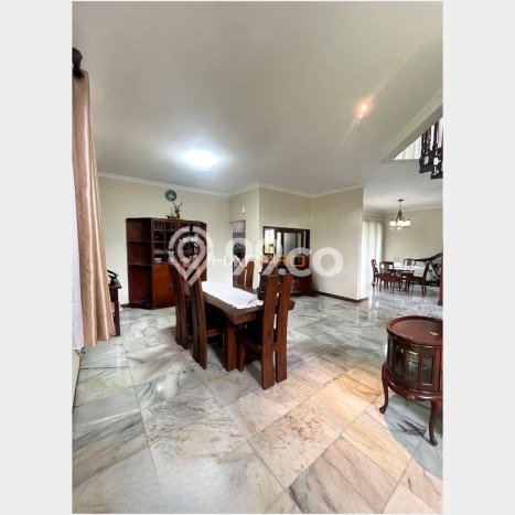 Rumah Luxury Modern Tanpa Renovasi di Pejaten Jakarta Selatan Rumah Luxury Modern Tanpa Renovasi di Pejaten Jakarta Selatan