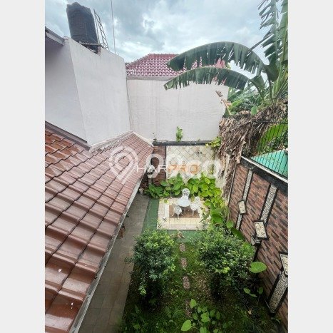 Rumah Luxury Modern Tanpa Renovasi di Pejaten Jakarta Selatan Rumah Luxury Modern Tanpa Renovasi di Pejaten Jakarta Selatan