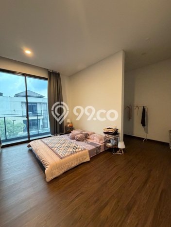 Disewakan Rumah Harga Terjangkau di BSD Tangerang Punya 5 KT Disewakan Rumah Harga Terjangkau di BSD Tangerang Punya 5 KT
