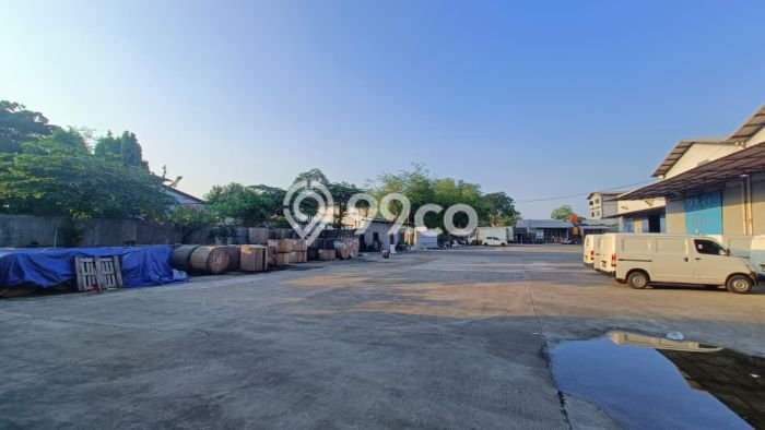 Unit Komersial Disewakan di Jakarta Utara Area Strategis Harga Kompetitif Unit Komersial Disewakan di Jakarta Utara Area Strategis Harga Kompetitif