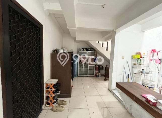 Unit Kost Dijual di Jakarta Barat Spesifikasi 8 Kamar Tidur dan Area Ramai Unit Kost Dijual di Jakarta Barat Spesifikasi 8 Kamar Tidur dan Area Ramai