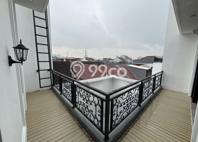 Rumah Murah LT 300m2 di Gading Serpong Akses Mudah Rumah Murah LT 300m2 di Gading Serpong Akses Mudah