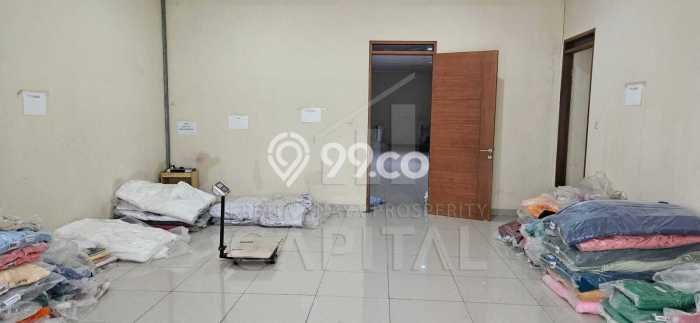 Unit Ruko Dijual di Bandung LT 945m2 & LB 1300m2 Unit Ruko Dijual di Bandung LT 945m2 & LB 1300m2