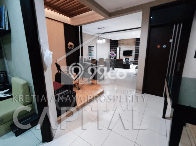 Dijual Rumah Mewah Megah Dengan View Cantik di Singgasana, Bandung Dijual Rumah Mewah Megah Dengan View Cantik di Singgasana, Bandung