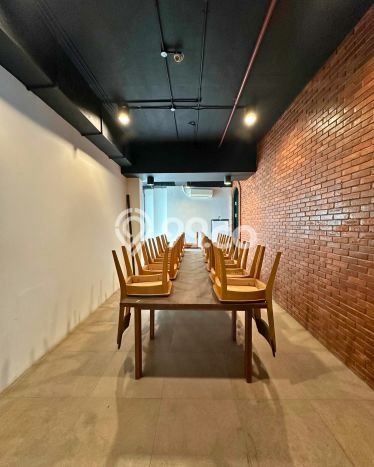 Unit Kantor Dijual di Jakarta Pusat LT 786m2 & LB 2329m2 Unit Kantor Dijual di Jakarta Pusat LT 786m2 & LB 2329m2