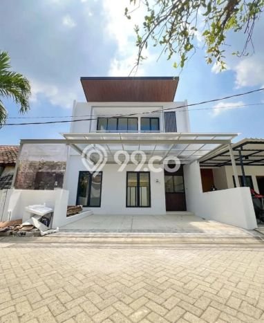 Jual Rumah Eksklusif 4 KT di Citraland, Surabaya Jual Rumah Eksklusif 4 KT di Citraland, Surabaya