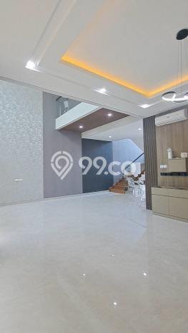 Rumah Elit LB 410m2 Siap Huni Desain Elegan di Citraland, Surabaya Rumah Elit LB 410m2 Siap Huni Desain Elegan di Citraland, Surabaya