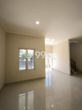 Dijual Rumah Eksklusif 4 KT di Pondok Tjandra, Sidoarjo Dijual Rumah Eksklusif 4 KT di Pondok Tjandra, Sidoarjo