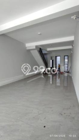 Unit Komersial Disewakan di Surabaya Area Strategis Harga Kompetitif Unit Komersial Disewakan di Surabaya Area Strategis Harga Kompetitif
