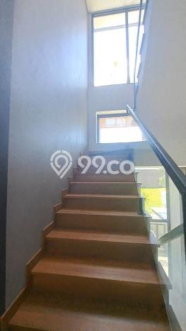 Rumah Elit LB 410m2 Siap Huni Desain Elegan di Citraland, Surabaya Rumah Elit LB 410m2 Siap Huni Desain Elegan di Citraland, Surabaya