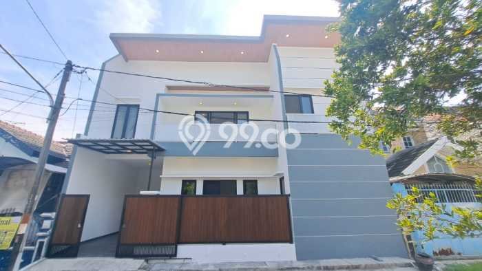 Rumah Strategis Minimalis Lb 202m2 di Kenjeran, Surabaya Rumah Strategis Minimalis Lb 202m2 di Kenjeran, Surabaya