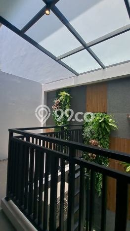 Rumah Elit LB 410m2 Siap Huni Desain Elegan di Citraland, Surabaya Rumah Elit LB 410m2 Siap Huni Desain Elegan di Citraland, Surabaya