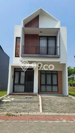 For Sale! Luxury House LT 72m2 Desain Modern di Pakuwon City For Sale! Luxury House LT 72m2 Desain Modern di Pakuwon City