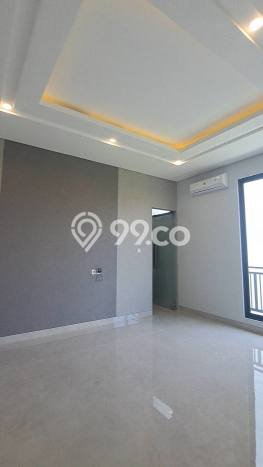 Rumah Elit LB 410m2 Siap Huni Desain Elegan di Citraland, Surabaya Rumah Elit LB 410m2 Siap Huni Desain Elegan di Citraland, Surabaya