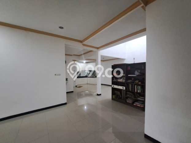 For Sale Hunian Rumah Nyaman 3 Kamar di Pondok Tjandra, Sidoarjo For Sale Hunian Rumah Nyaman 3 Kamar di Pondok Tjandra, Sidoarjo