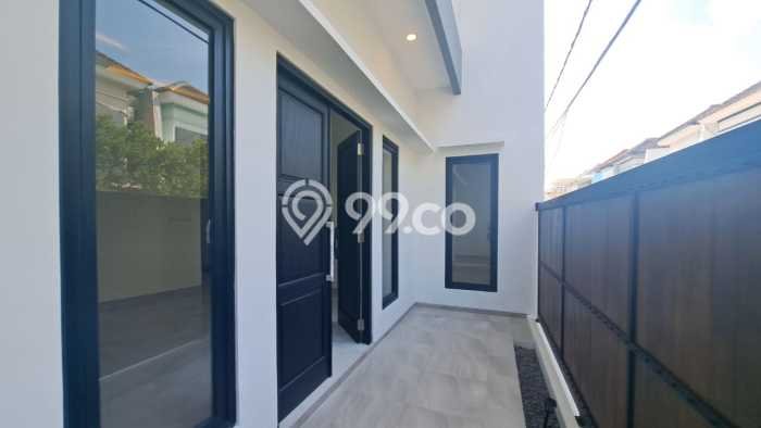 Rumah Strategis Minimalis Lb 202m2 di Kenjeran, Surabaya Rumah Strategis Minimalis Lb 202m2 di Kenjeran, Surabaya