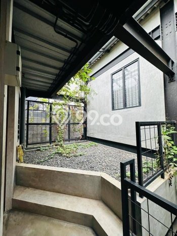 Disewakan! Rumah 4 Kamar Tidur &
3 Kamar Mandi di Bintaro, Tangerang Selatan Disewakan! Rumah 4 Kamar Tidur &
3 Kamar Mandi di Bintaro, Tangerang Selatan