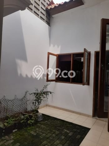 Dijual Rumah Premium dengan Fasilitas Sekitar Lengkap di Cinere, Depok Dijual Rumah Premium dengan Fasilitas Sekitar Lengkap di Cinere, Depok