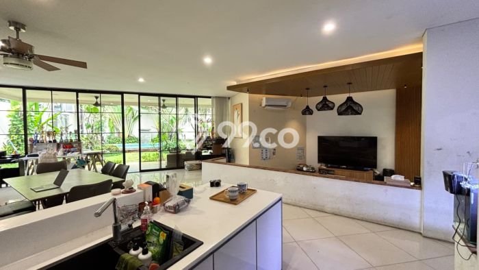 Jual Rumah Mewah Elegan Dengan View Cantik di Bintaro, Tangerang Selatan Jual Rumah Mewah Elegan Dengan View Cantik di Bintaro, Tangerang Selatan
