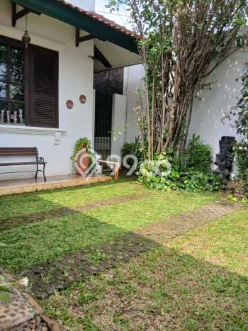 Rumah Luxury Modern Siap Huni di Bintaro Tangerang Selatan Rumah Luxury Modern Siap Huni di Bintaro Tangerang Selatan