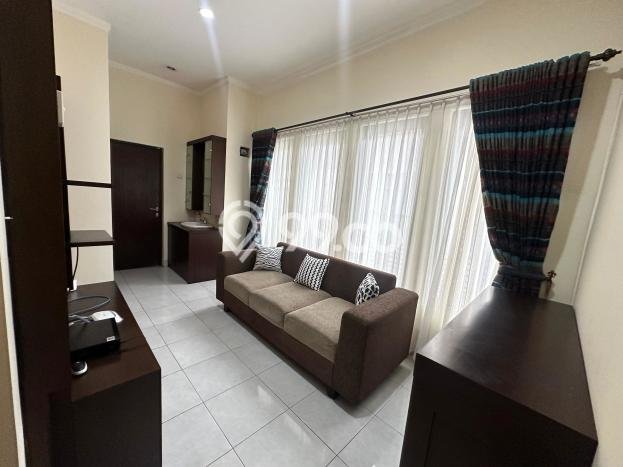 Disewakan! Rumah 3 Kamar Tidur &
2 Kamar Mandi di Bintaro, Tangerang Selatan Disewakan! Rumah 3 Kamar Tidur &
2 Kamar Mandi di Bintaro, Tangerang Selatan