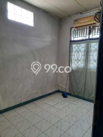 For Sale Hunian Rumah Nyaman 4 KT di Bintaro, Tangerang Selatan For Sale Hunian Rumah Nyaman 4 KT di Bintaro, Tangerang Selatan