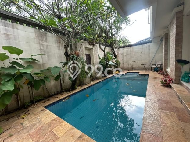 Rumah Mewah LB 400m2 Siap Pakai Desain Elegan di Bintaro, Tangerang Selatan Rumah Mewah LB 400m2 Siap Pakai Desain Elegan di Bintaro, Tangerang Selatan