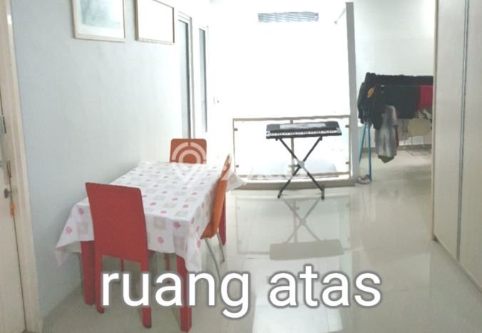 Hunian Mewah LB 300m2 Siap Pakai Desain Elegan di BSD, Tangerang Hunian Mewah LB 300m2 Siap Pakai Desain Elegan di BSD, Tangerang